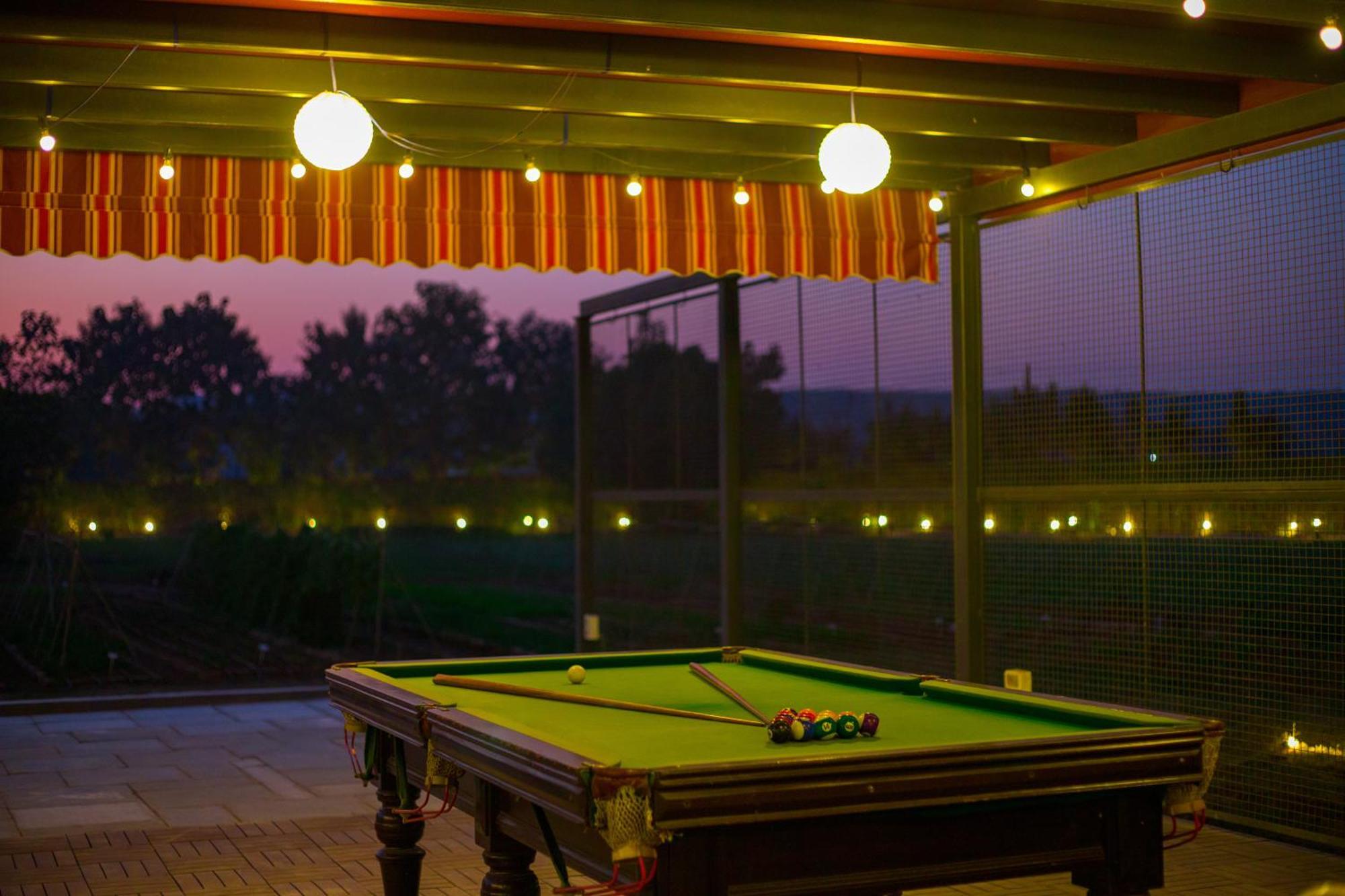 Villa Elivaas Hidden Oasis 4Bhk With Pool, Mud House & Container House à Dhauj Extérieur photo